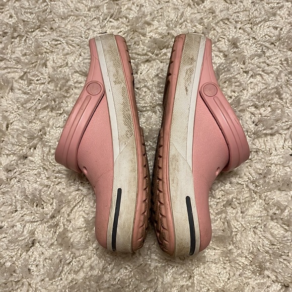 Light Pink CROCS. - Picture 3 of 8